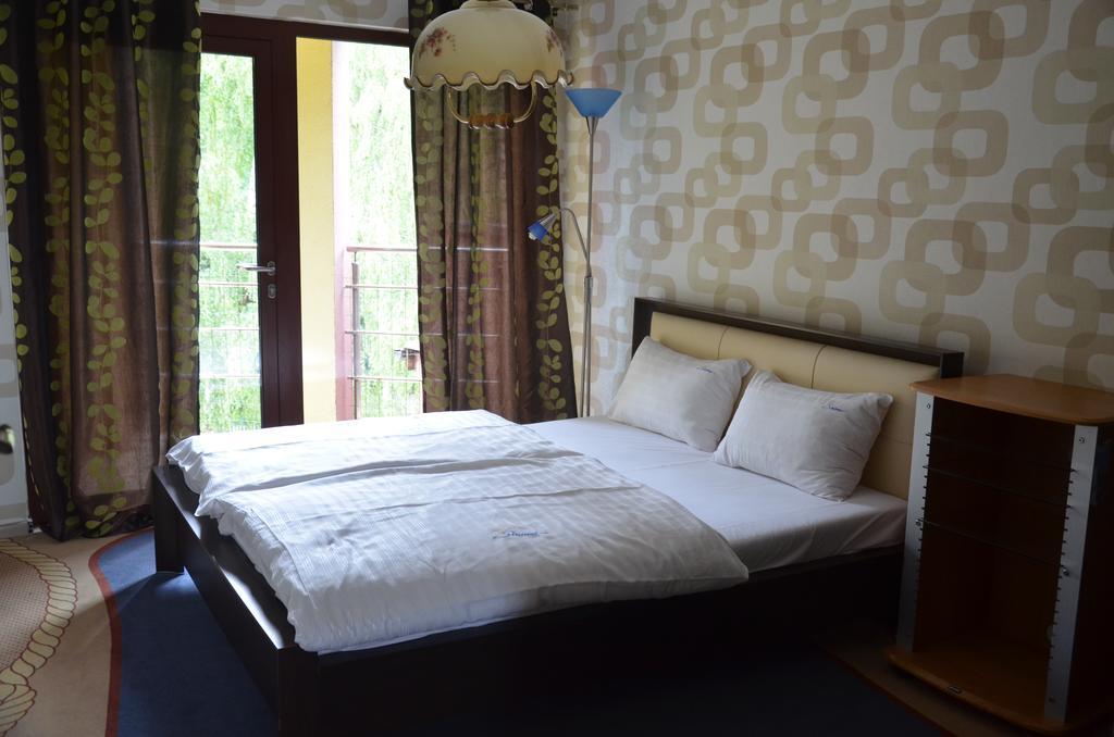 Shuma Hotel Dabrowa Gornicza Luaran gambar
