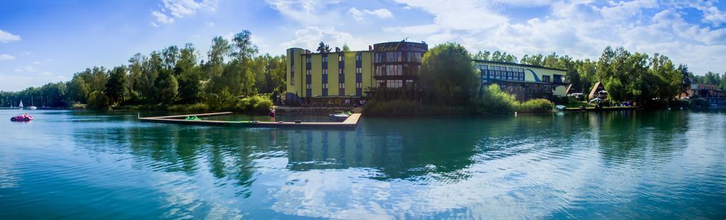 Shuma Hotel Dabrowa Gornicza Luaran gambar